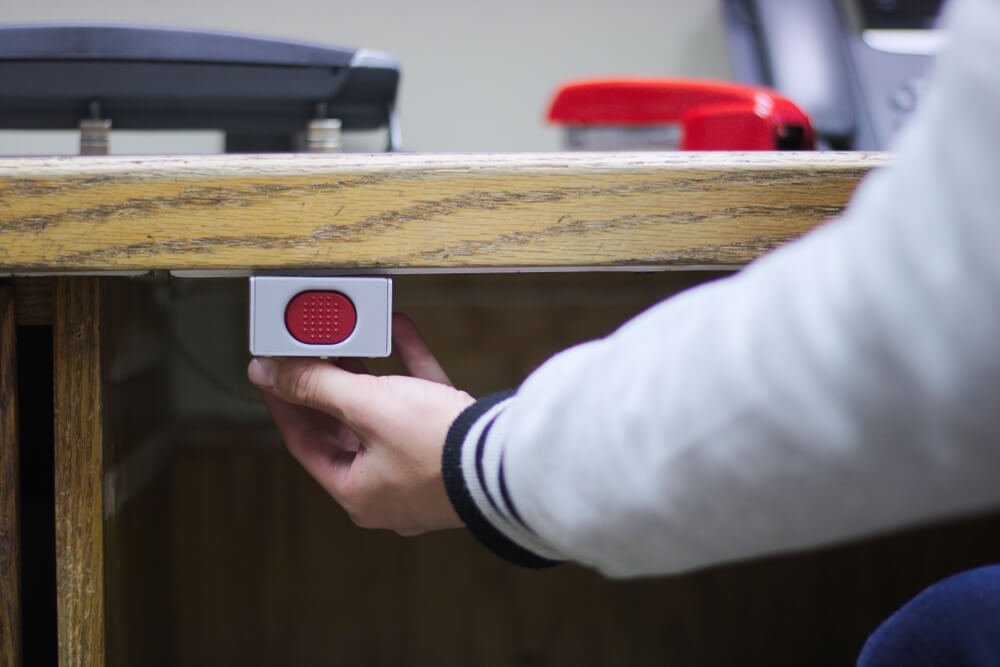 Cichy alarm - jak działa i gdzie znajduje zastosowanie?
