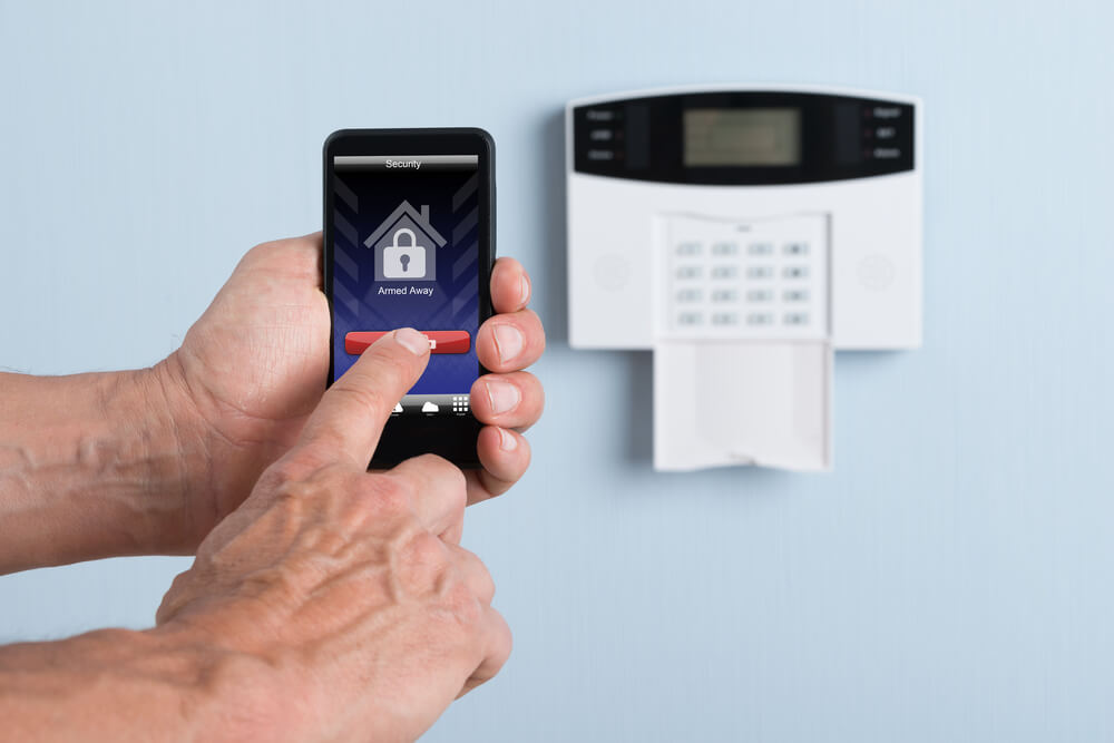 Moduł GSM - jaką funkcję pełni w instalacji alarmowej?